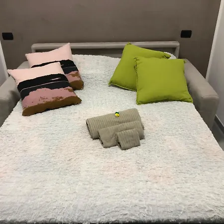 Modern Walls 公寓 莫诺波利