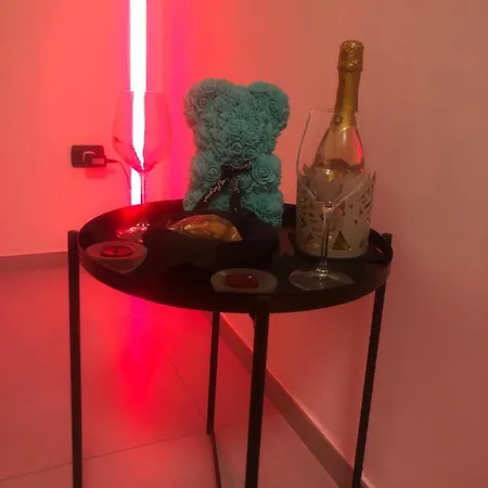 아파트 Modern Walls